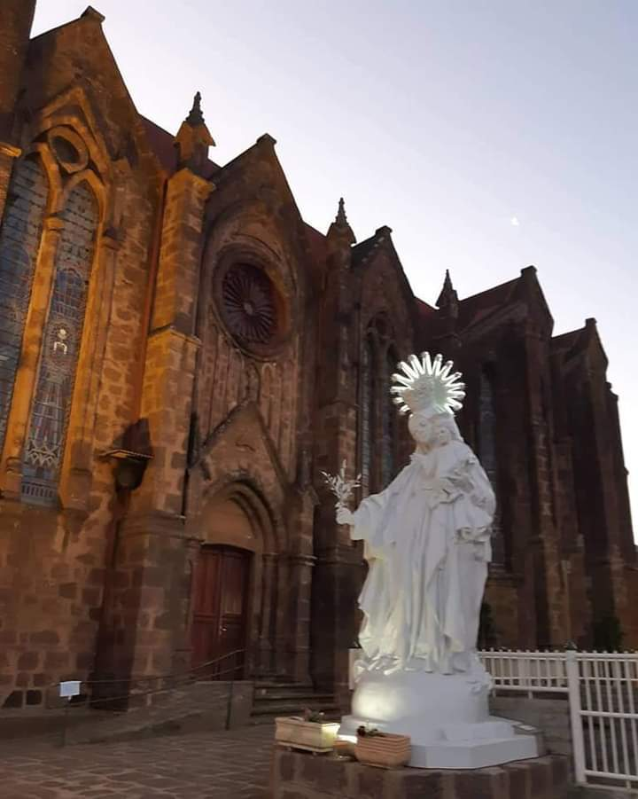 Registro histórico da Catedral Nossa Senhora da Oliveira, 2010 — imagem 2 de 2.